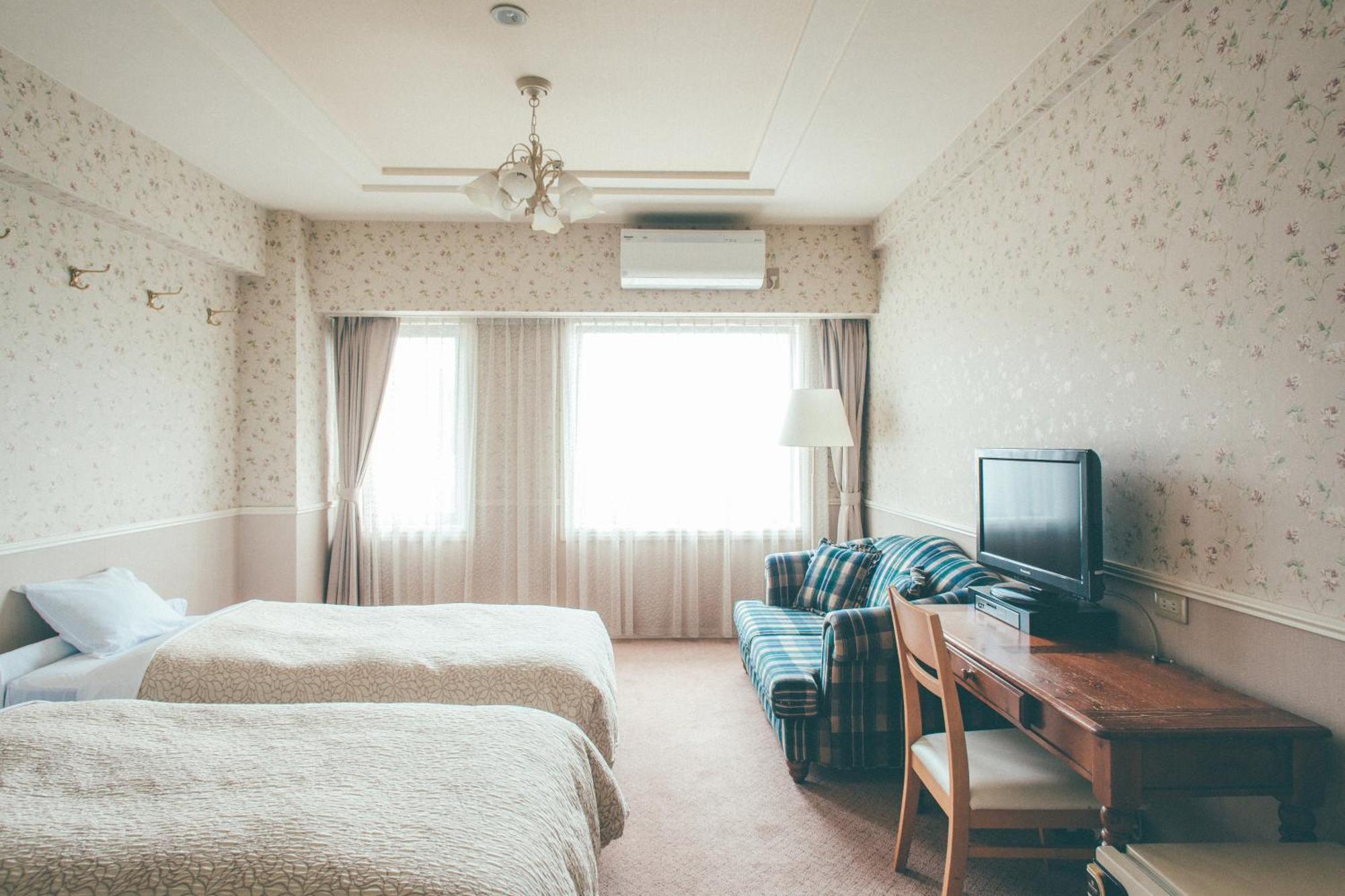Kokusai Hotel
